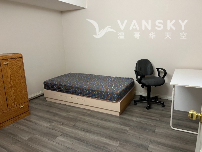 260314002145_Room 3.jpg